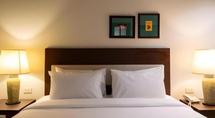 Rose Bay Resort Pattaya Esterno foto