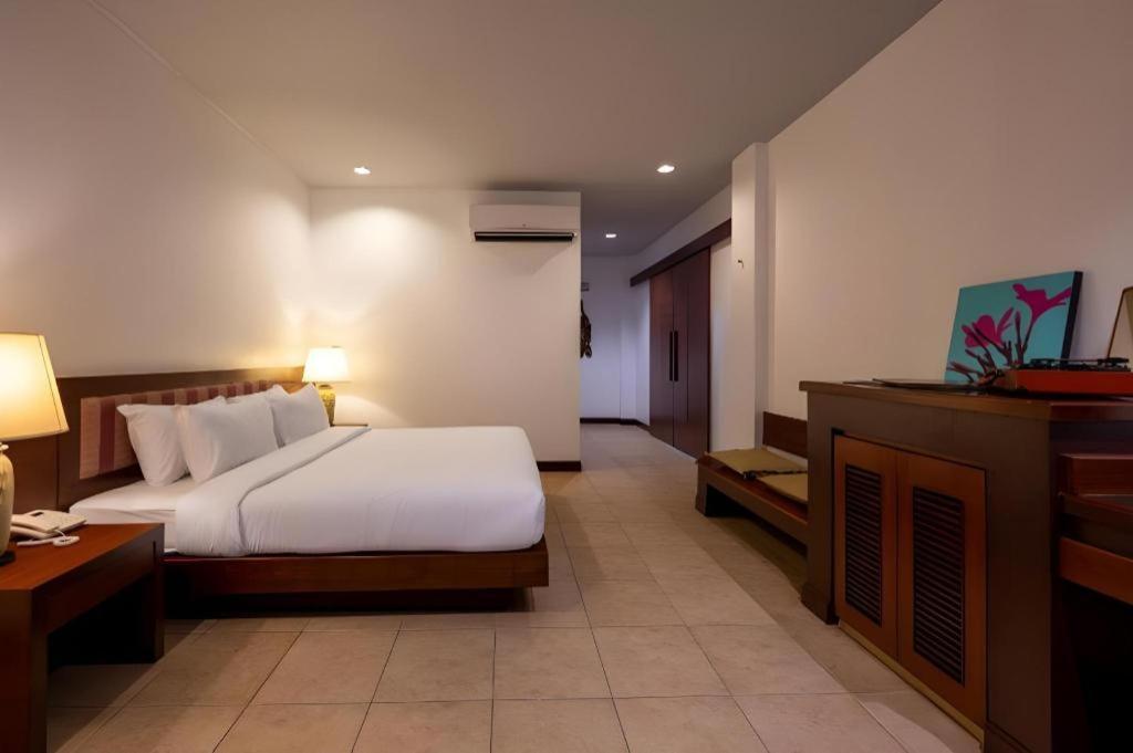 Rose Bay Resort Pattaya Esterno foto