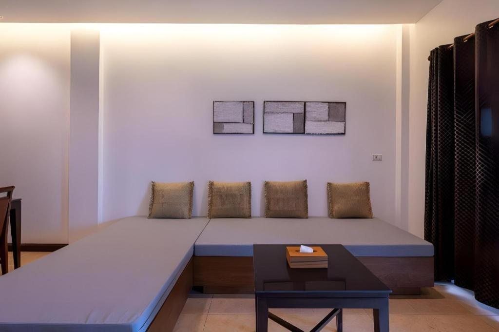 Rose Bay Resort Pattaya Esterno foto