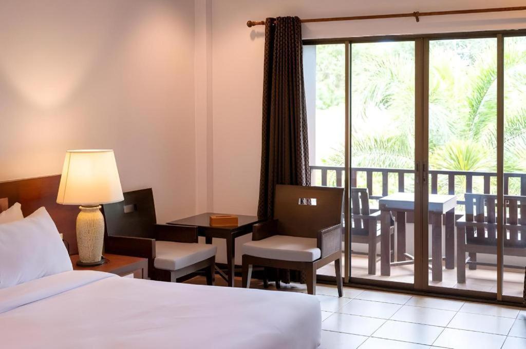 Rose Bay Resort Pattaya Esterno foto