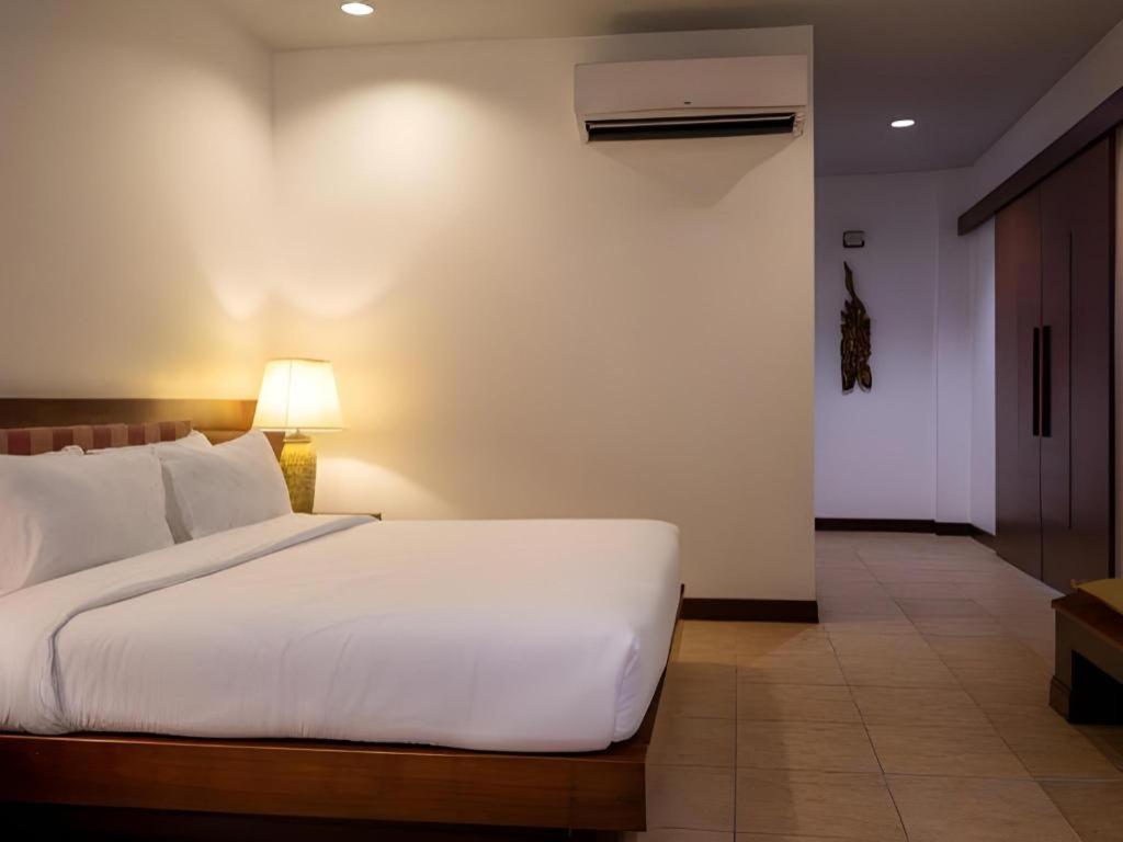 Rose Bay Resort Pattaya Esterno foto