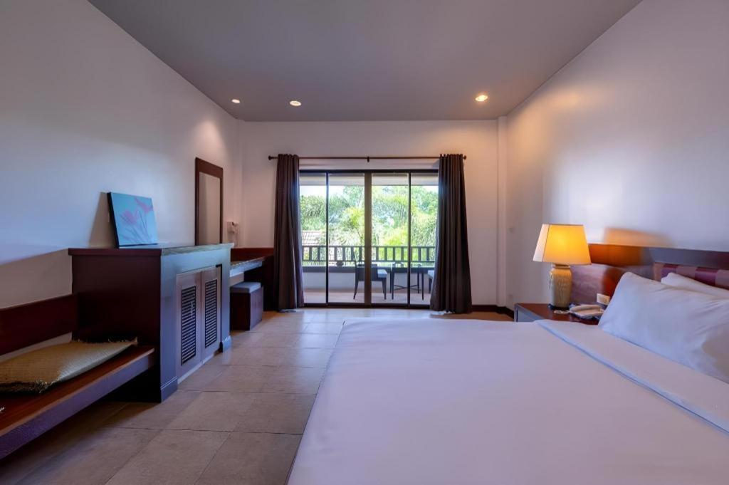 Rose Bay Resort Pattaya Esterno foto