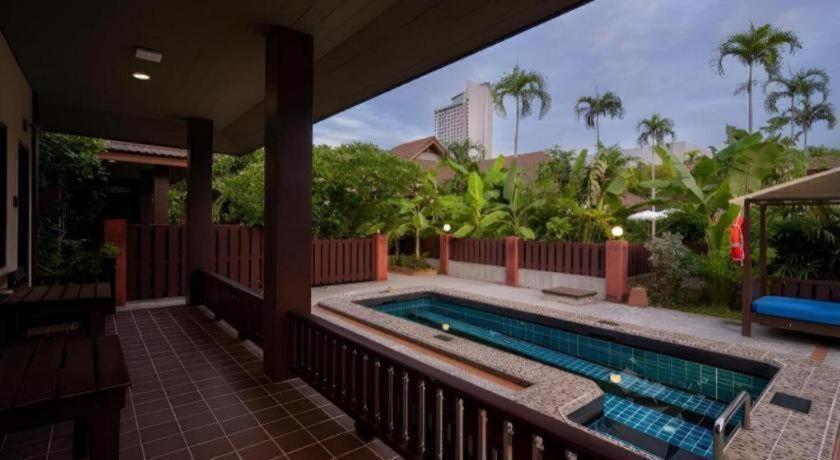Rose Bay Resort Pattaya Esterno foto